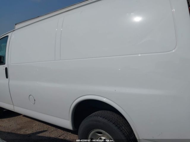 1GCWGAFP4M1163055 Chevrolet Express Cargo Rwd 2500 Regular Wheelbase Wt
