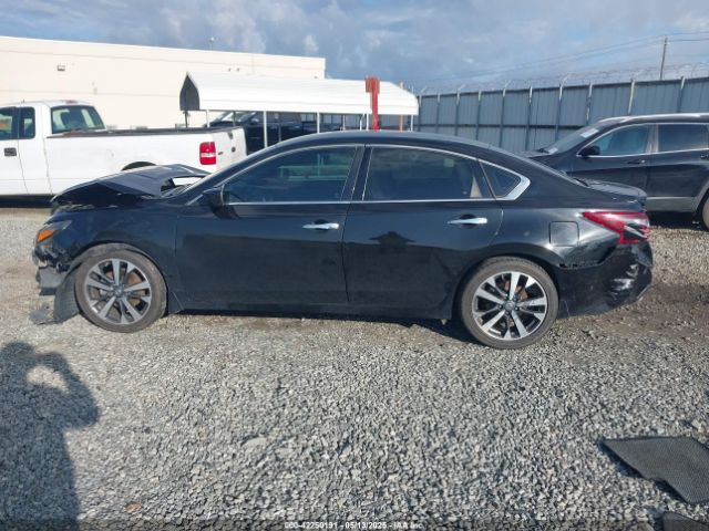 1N4AL3AP6HC483132 Nissan Altima 2.5 Sr