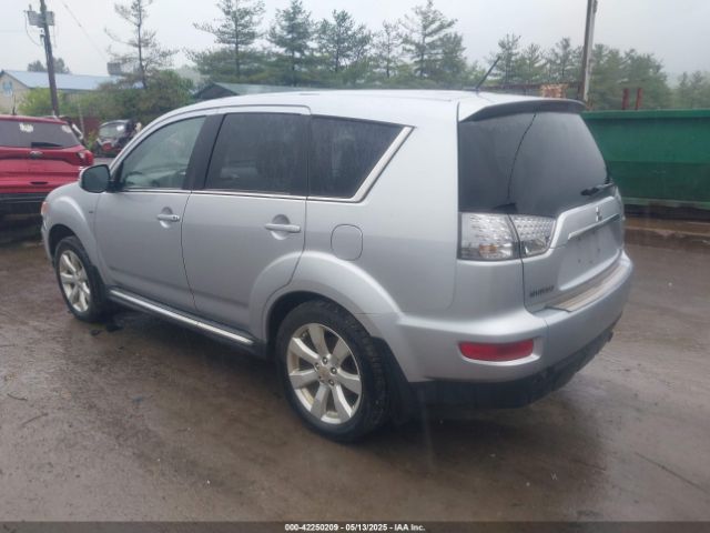 2011 MITSUBISHI OUTLANDER JA4JS4AX7BU020401 Photo 2