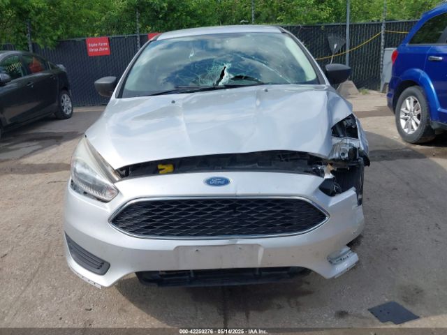 1FADP3E28HL328775 Ford FOCUS S