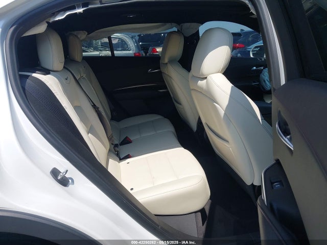 2019 CADILLAC XT4 1GYFZER40KF163373 Photo 7