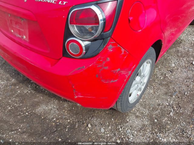 1G1JC6SH1F4124659 Chevrolet Sonic Lt Auto