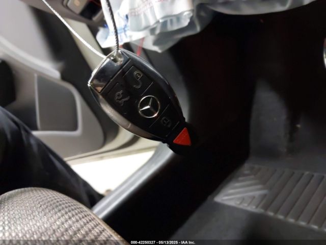 2015 MERCEDES-BENZ GLA 250 WDCTG4GB0FJ036887 Photo 10