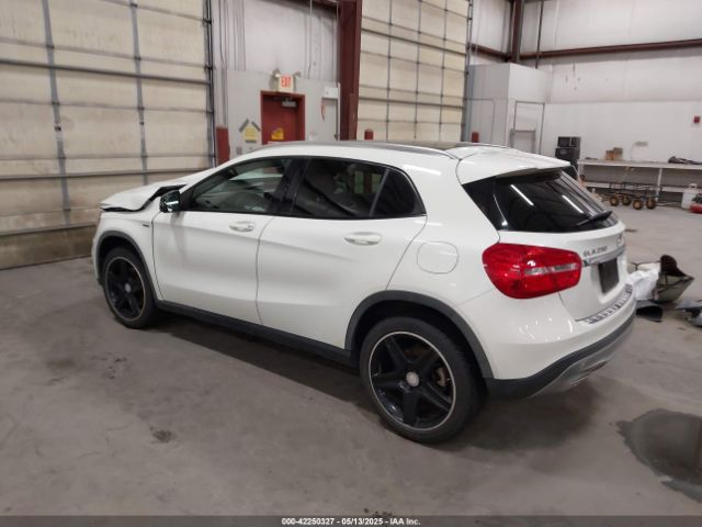 2015 MERCEDES-BENZ GLA 250 WDCTG4GB0FJ036887 Photo 2