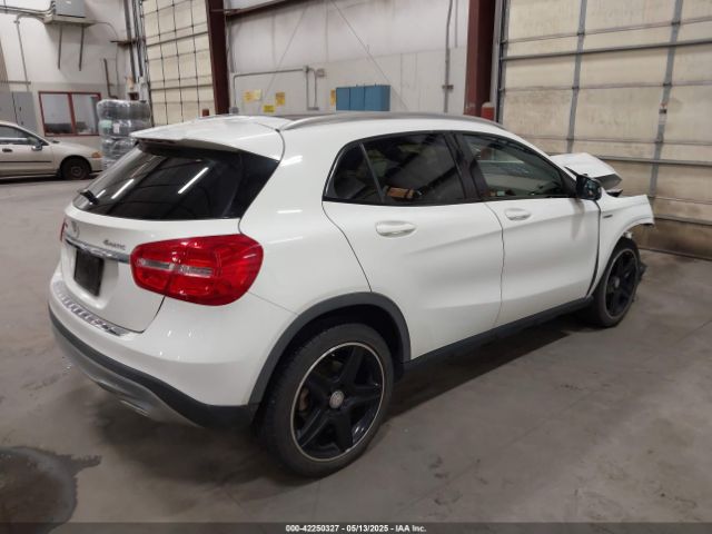 2015 MERCEDES-BENZ GLA 250 WDCTG4GB0FJ036887 Photo 3