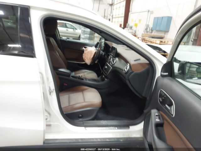 2015 MERCEDES-BENZ GLA 250 WDCTG4GB0FJ036887 Photo 4