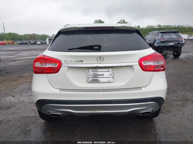WDCTG4EB4HJ350354 Mercedes-Benz GLA 250