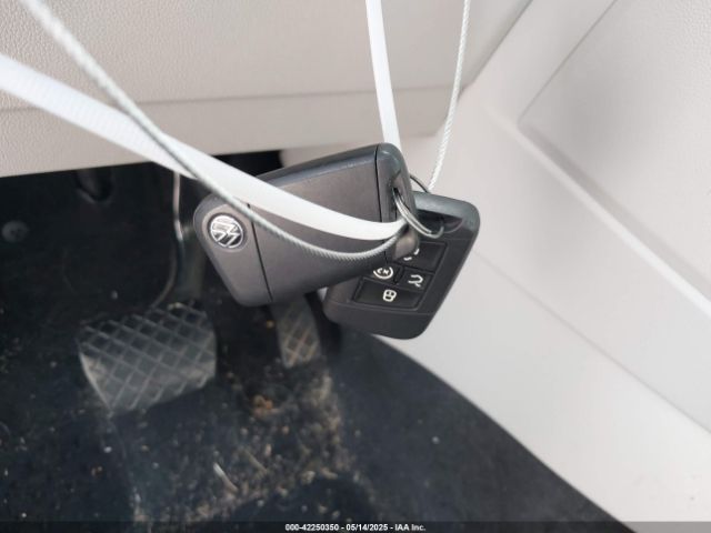 2022 VOLKSWAGEN TIGUAN 3VV2B7AX2NM051870 Photo 10