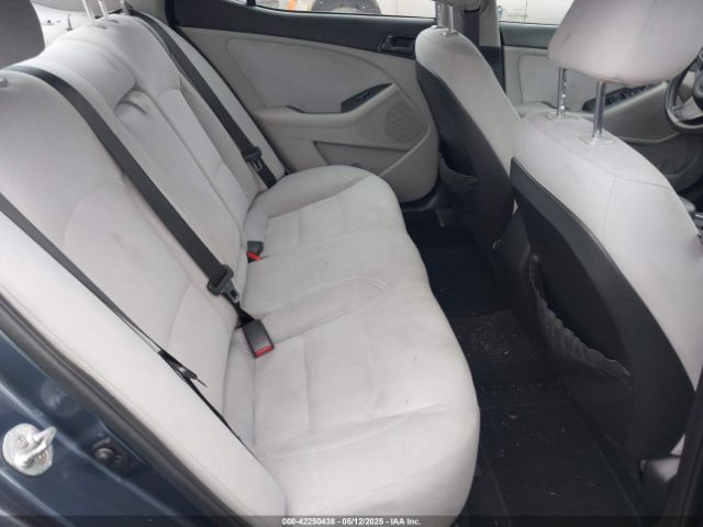 5XXGM4A72FG411705 KIA Optima Lx