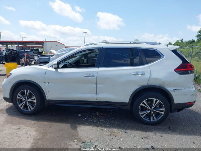 JN8AT2MT6KW256210 Nissan ROGUE SV