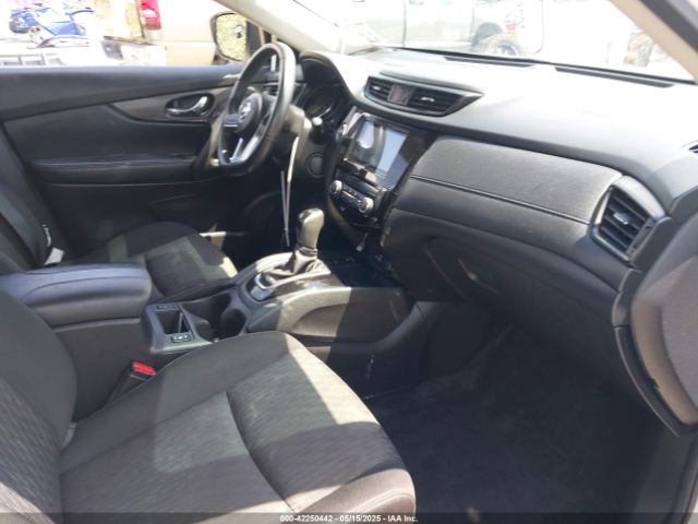 JN8AT2MT6KW256210 Nissan ROGUE SV