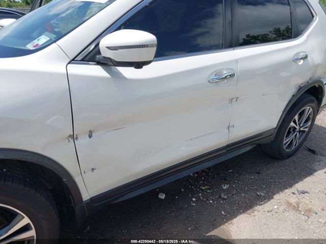 JN8AT2MT6KW256210 Nissan ROGUE SV
