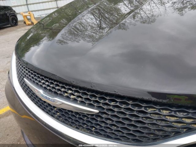2C4RC1DG9HR620973 Chrysler Pacifica Touring