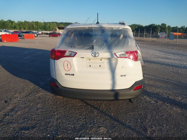 JTMWFREV8FD080201 Toyota Rav4 Xle