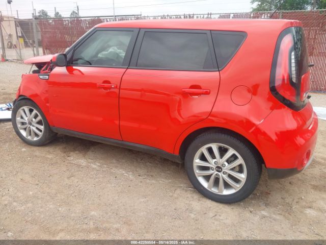 2018 KIA SOUL KNDJP3A54J7589140 Photo 2