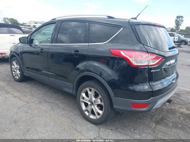 1FMCU0J93GUB04219 Ford Escape Titanium