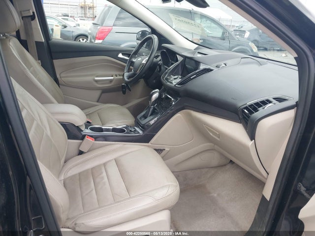 1FMCU0J93GUB04219 Ford Escape Titanium