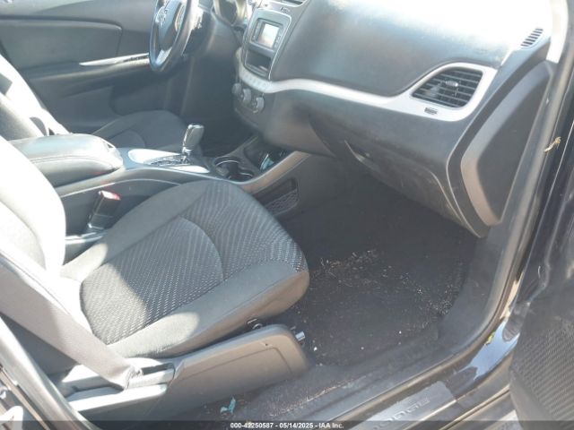 3C4PDCABXJT166762 Dodge JOURNEY SE