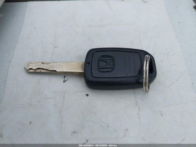 3HGGK5H52FM779270 Honda FIT LX