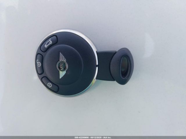 2011 MINI COOPER S COUNTRYMAN WMWZC5C53BWM10484 Photo 10