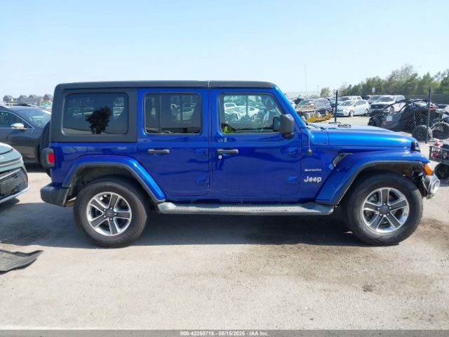 1C4HJXEG2JW211116 Jeep Wrangler Unlimited Sahara 4x4