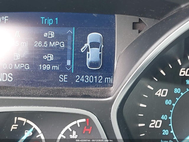 1FMCU0GXXEUA39789 Ford ESCAPE SE