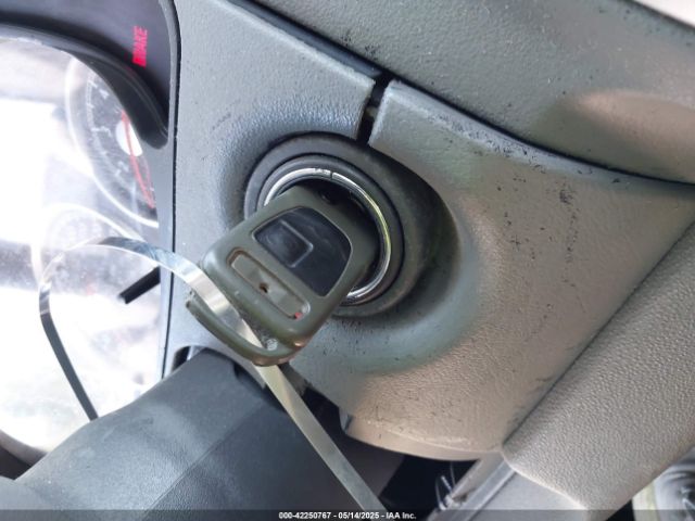 2004 CHRYSLER CROSSFIRE 1C3AN69L74X004702 Photo 10