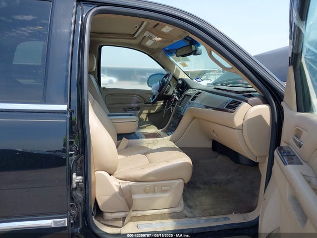 2014 CADILLAC ESCALADE 1GYS3BEF3ER223994 Photo 4