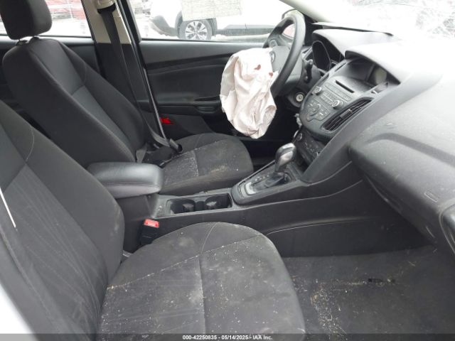 2015 FORD FOCUS 1FADP3K2XFL301160 Photo 4