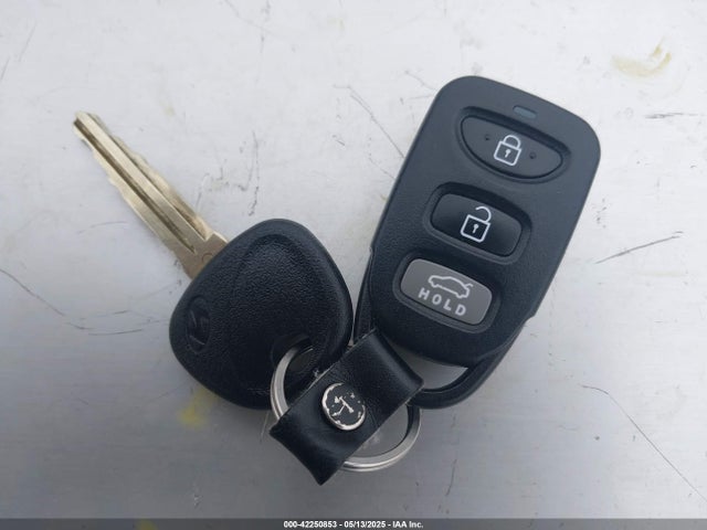5NPD84LF8LH606042 Hyundai ELANTRA SEL