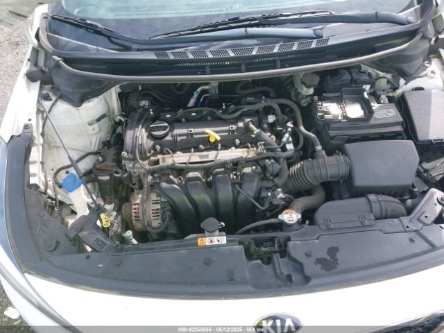 3KPFK4A7XJE170222 KIA FORTE LX