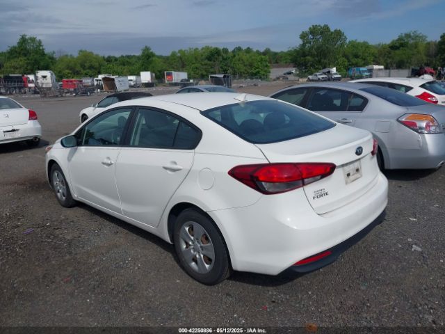 3KPFK4A7XJE170222 KIA FORTE LX