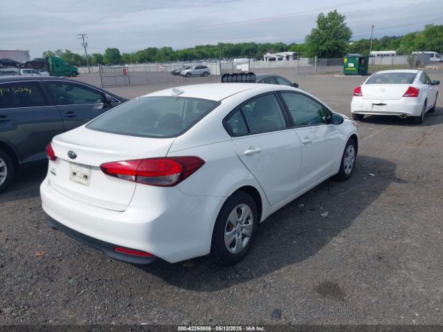 3KPFK4A7XJE170222 KIA FORTE LX
