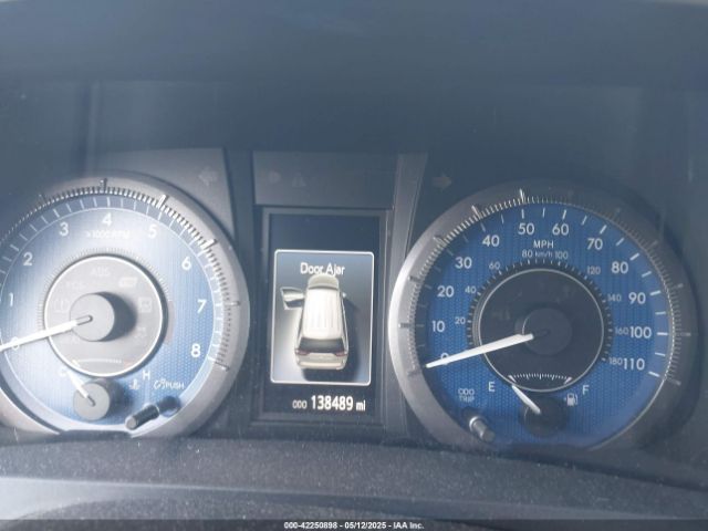5TDYZ3DC2JS926543 Toyota Sienna Xle 8 Passenger
