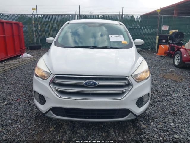 1FMCU9GD5HUC98026 Ford ESCAPE SE
