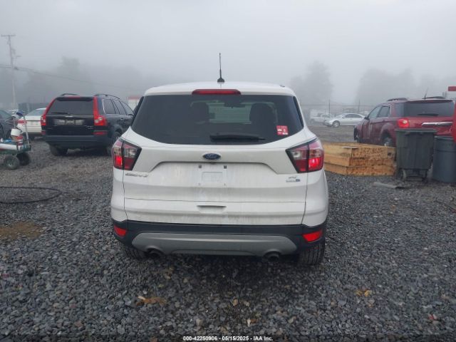 1FMCU9GD5HUC98026 Ford ESCAPE SE
