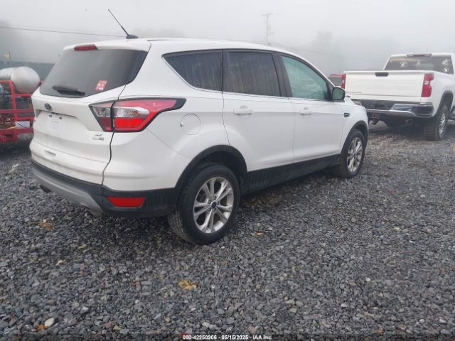 1FMCU9GD5HUC98026 Ford ESCAPE SE