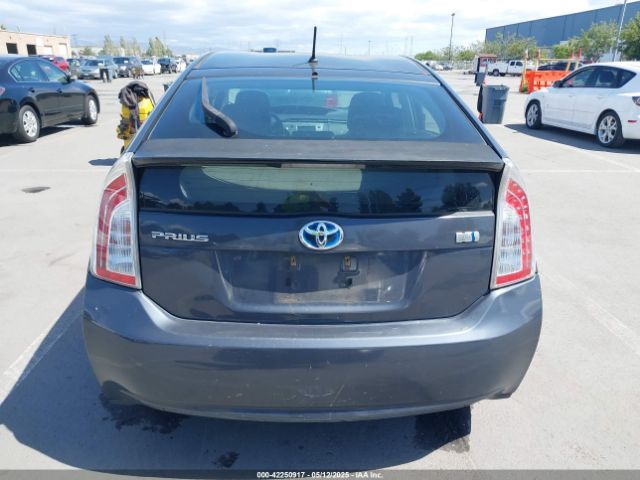 JTDKN3DU2E0377039 Toyota Prius Two