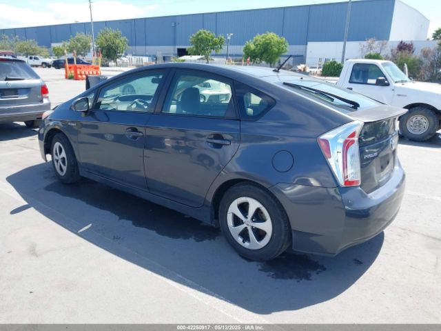 JTDKN3DU2E0377039 Toyota Prius Two
