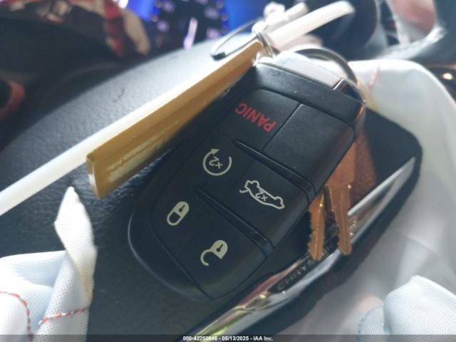 1C3CCCBG5FN604658 Chrysler 200 S