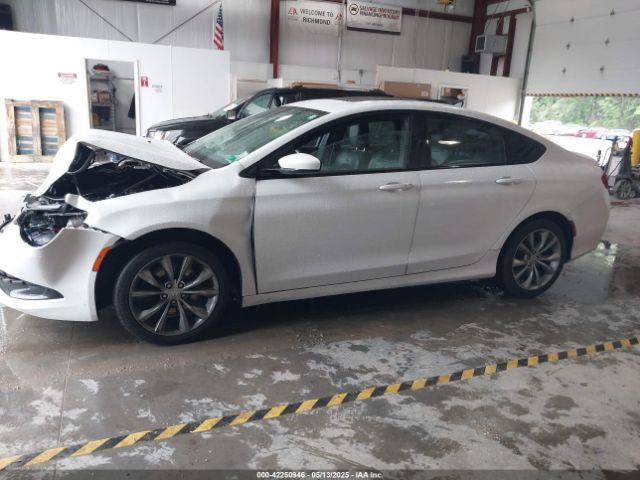 1C3CCCBG5FN604658 Chrysler 200 S