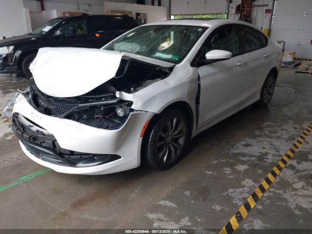 1C3CCCBG5FN604658 Chrysler 200 S
