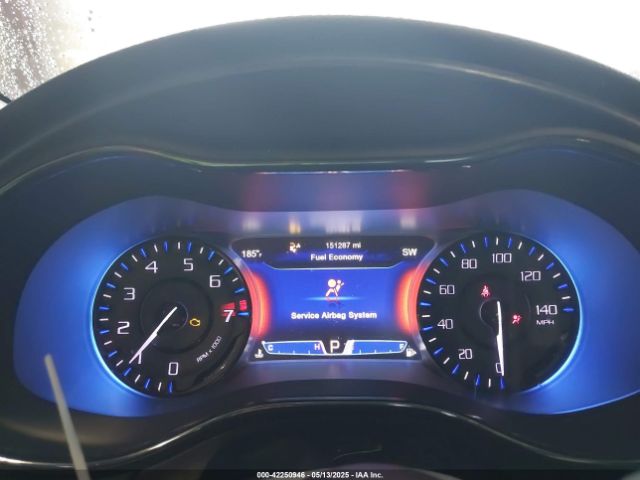 1C3CCCBG5FN604658 Chrysler 200 S