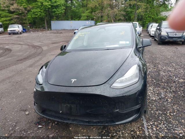 7SAYGDEE5RF130335 Tesla Model Y Long Range Dual Motor All-wheel Drive