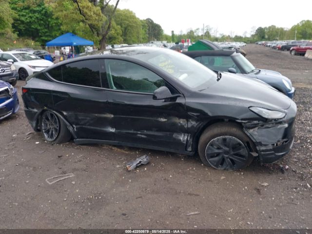 7SAYGDEE5RF130335 Tesla Model Y Long Range Dual Motor All-wheel Drive