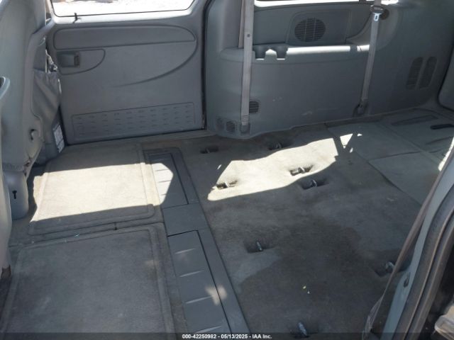 2005 CHRYSLER TOWN & COUNTRY 2C4GP44R75R303963 Photo 7