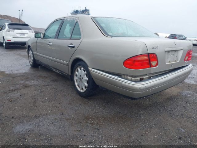 1998 MERCEDES-BENZ E 320 WDBJF65F5WA677971 Photo 2