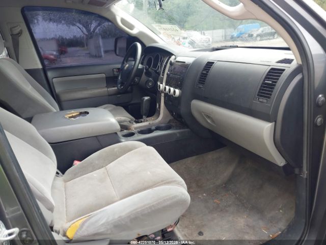 2011 TOYOTA SEQUOIA 5TDZY5G13BS031092 Photo 4