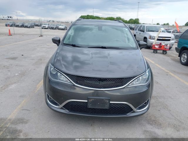 2C4RC1BG5HR771361 Chrysler Pacifica Touring Plus