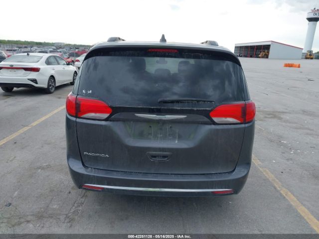 2C4RC1BG5HR771361 Chrysler Pacifica Touring Plus